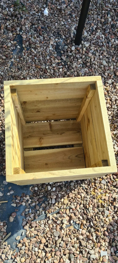 40cm Square wooden Planter in 3 heights planter